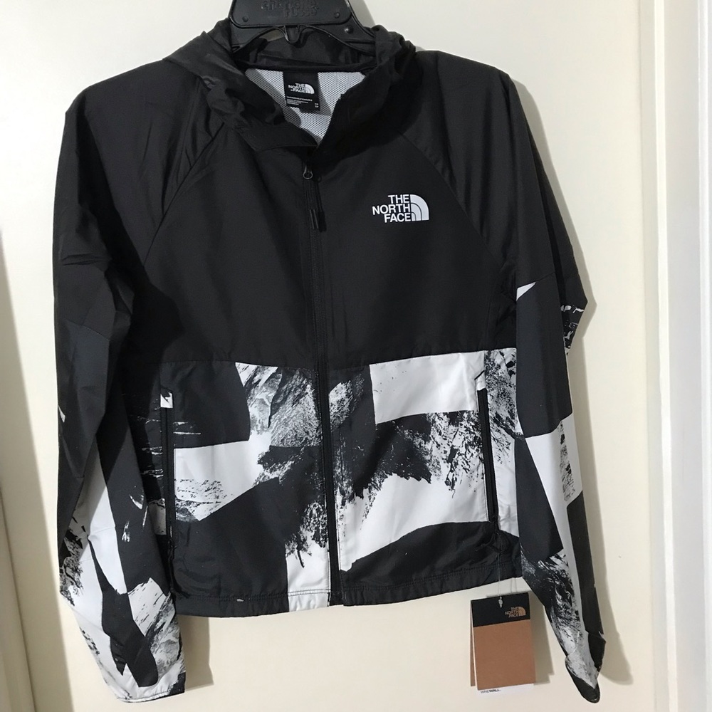 The North Face Windbreaker Women’s Size Xs